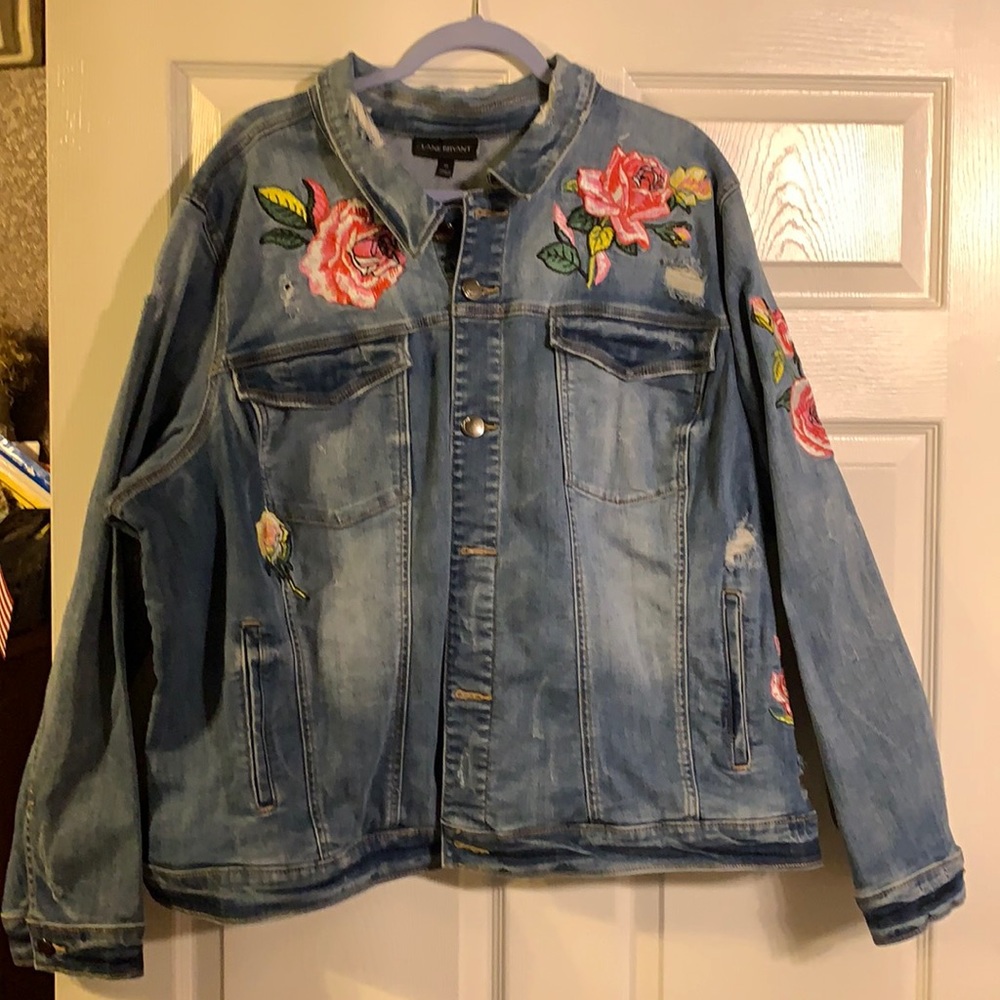 Lane Bryant Destructed & Embroidered Denim Jacket 🥰💙💙💙